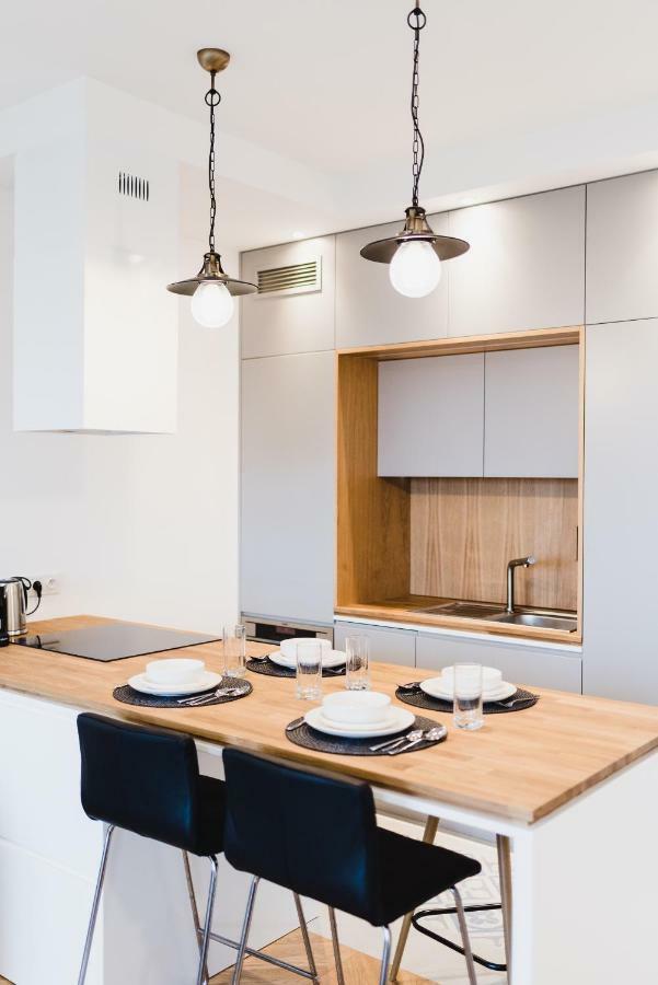 Luxlux Apartments Silver Dove ワルシャワ エクステリア 写真