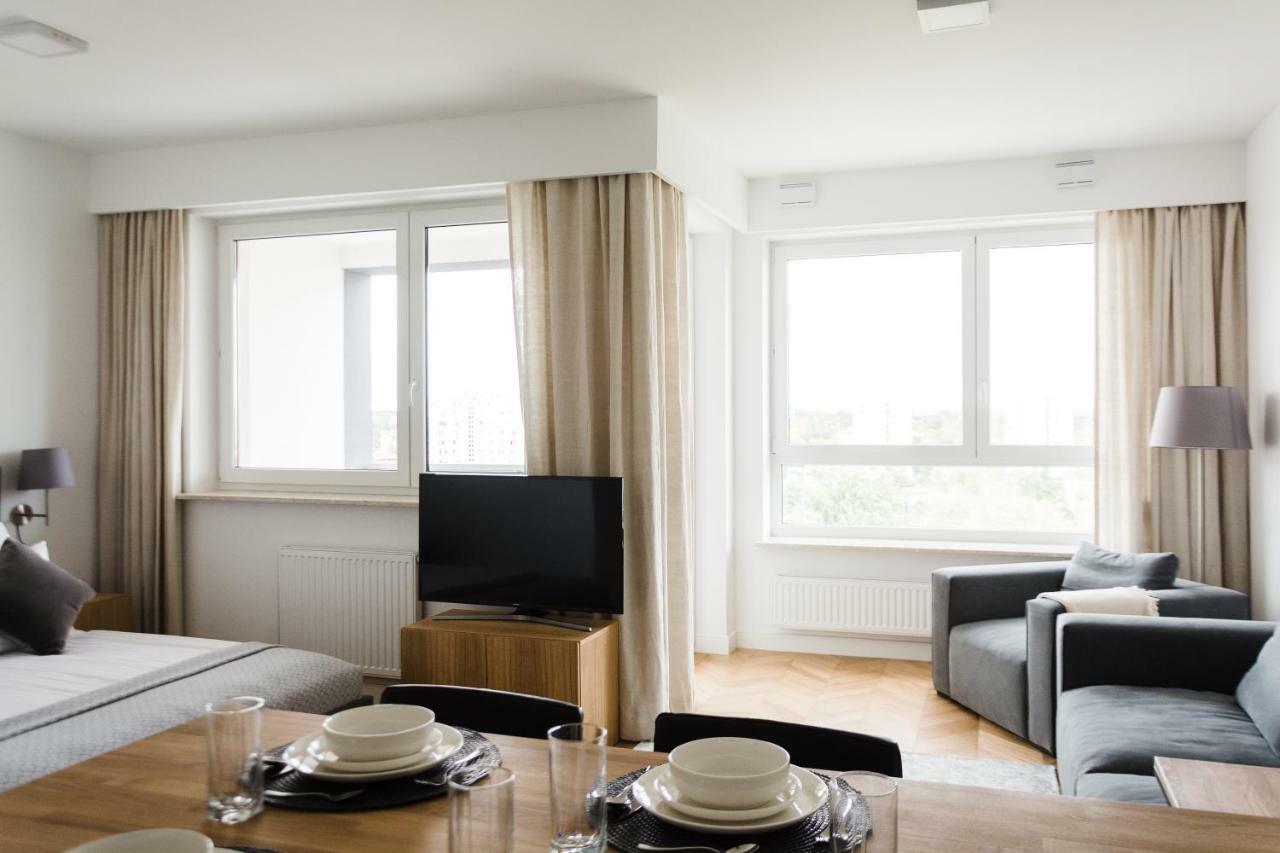 Luxlux Apartments Silver Dove ワルシャワ エクステリア 写真